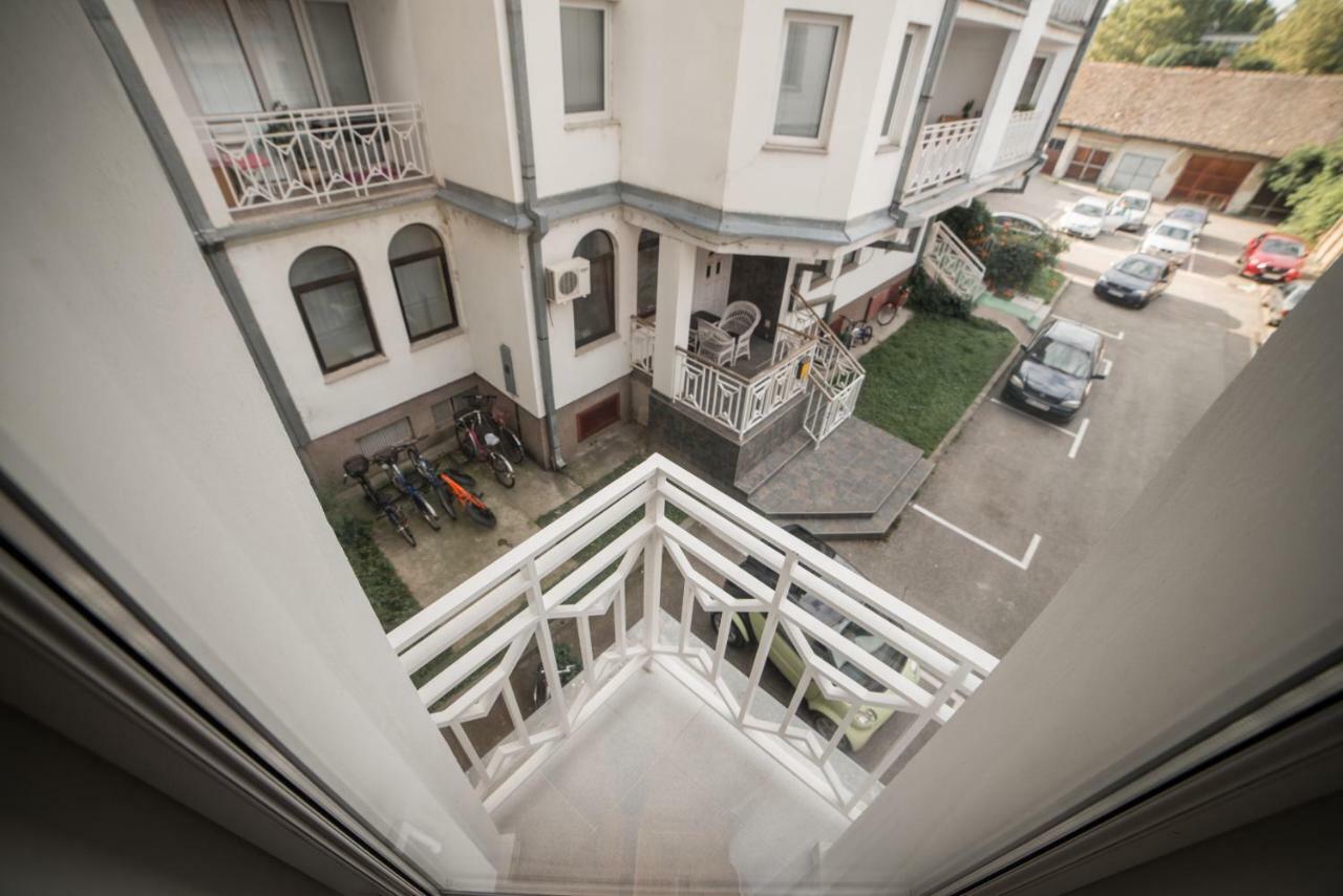 Royal Apartment Bačka Palanka Exterior foto